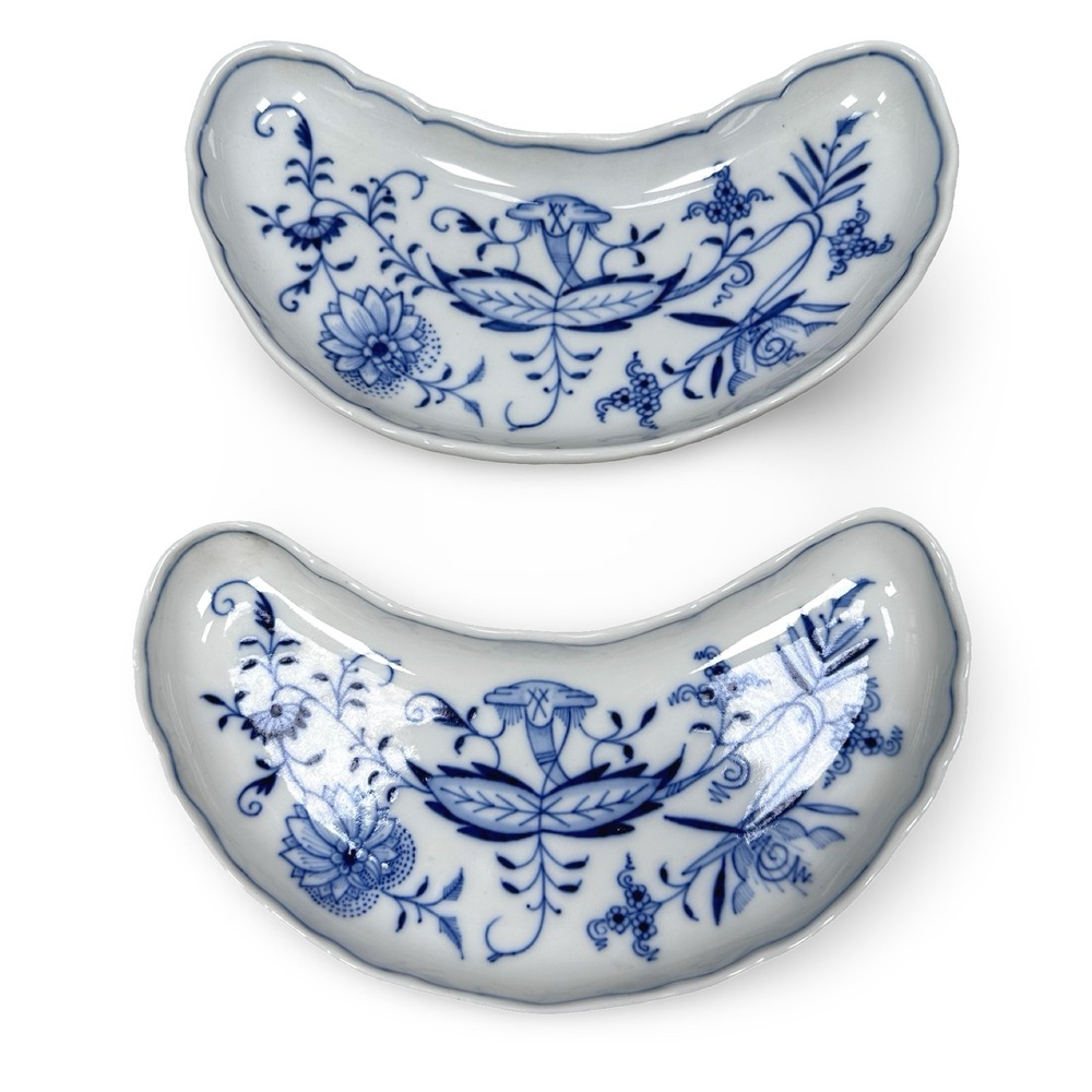 Vintage Meissen Blue Onion Crescent Bone Dish Set 2 Germany Porcelain Blue White